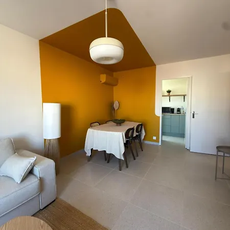 Flat In Les Arceaux With Separate Kitchen, Bright, Quiet, Trendy, * Montpellier