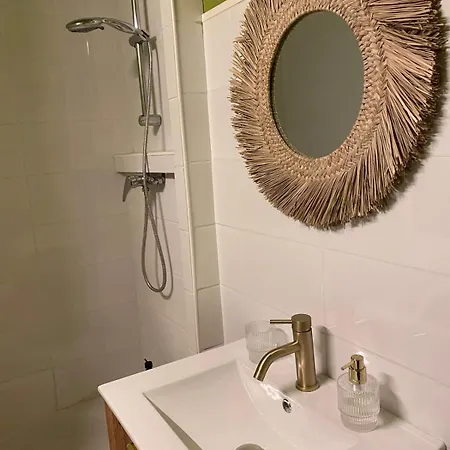 Flat In Les Arceaux With Separate Kitchen, Bright, Quiet, Trendy, *